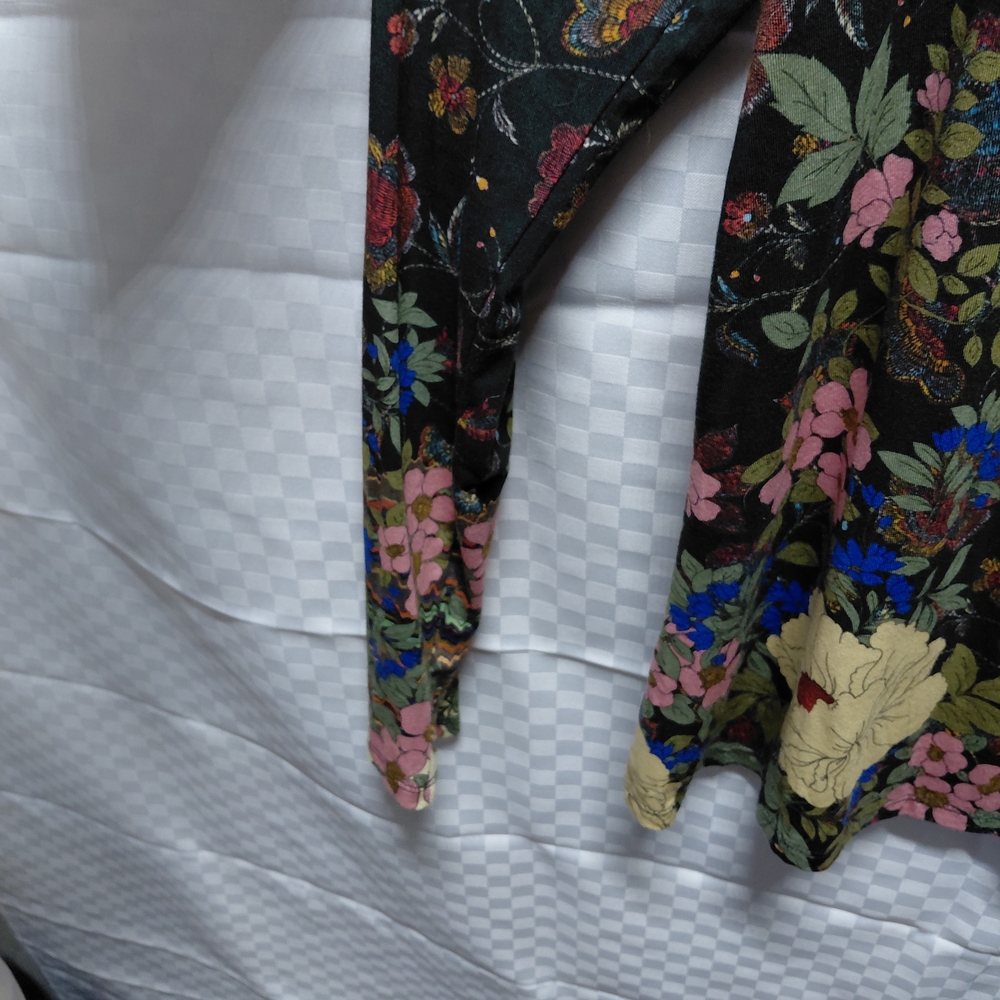 Retro Floral Long Sleeve Top - Black/Multi - Picture 4 of 7